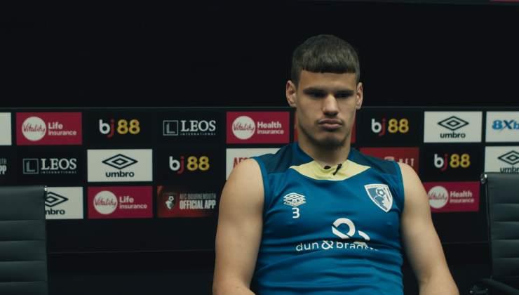 Phóng viên: Kolkez đã bay tới Liverpool vào chiều nay theo giờ địa phương để hoàn tất bước cuối cùng của vụ chuyển nhượng