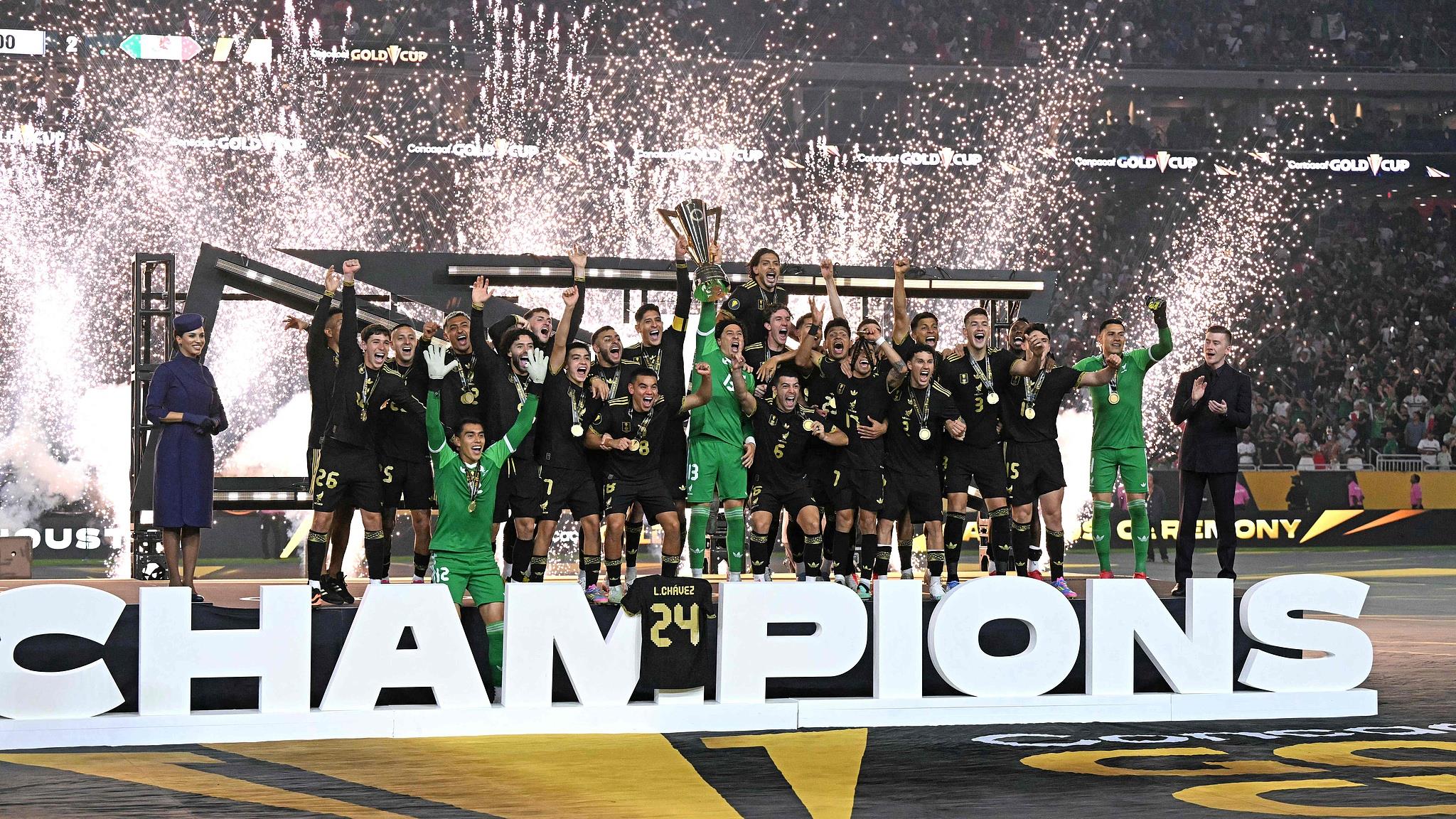 Giải đấu số 1 là giải đấu nào? Cả ba cầu thủ ghi bàn trong trận chung kết Gold Cup đều đến từ Premier League, lần đầu tiên trong lịch sử giải đấu này