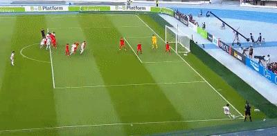 Hiệp một Cúp Đông Á: Hosoya Shindai ghi bàn, Zhang Yuning bỏ lỡ cơ hội đối mặt, Trung Quốc 0-1 Nhật Bản