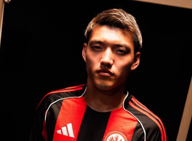 Doan Ritsu chia sẻ về việc gia nhập Eintracht Frankfurt: "Mọi thứ đều hướng đến World Cup, tôi không thể ở yên trong vùng an toàn của mình"