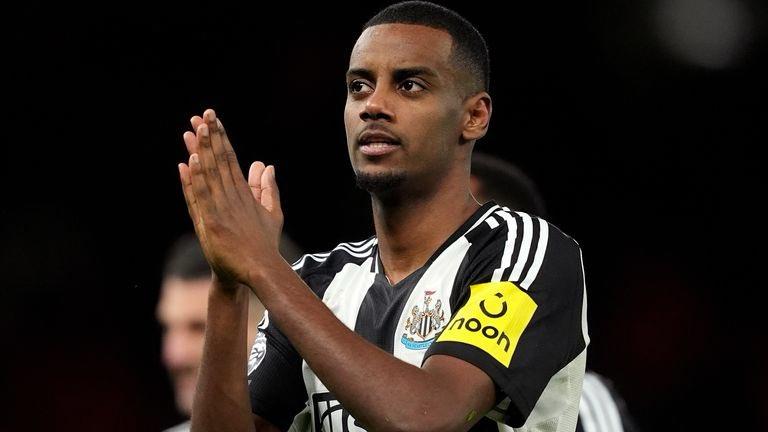 Truyền thông Anh: Liverpool dự kiến sẽ đưa ra lời đề nghị tiếp theo cho Isaac trong vòng 72 giờ tới