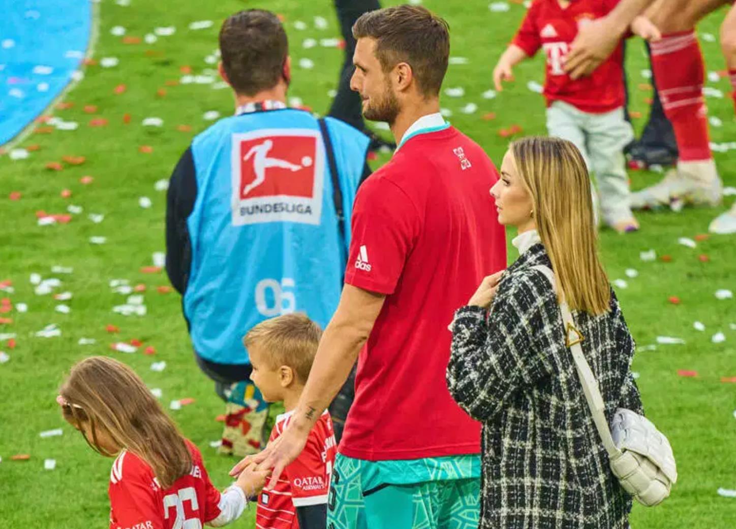 ️RIP! Vợ chồng Ulreich: Con trai chúng tôi đã qua đời vì bệnh tật cách đây vài tuần
