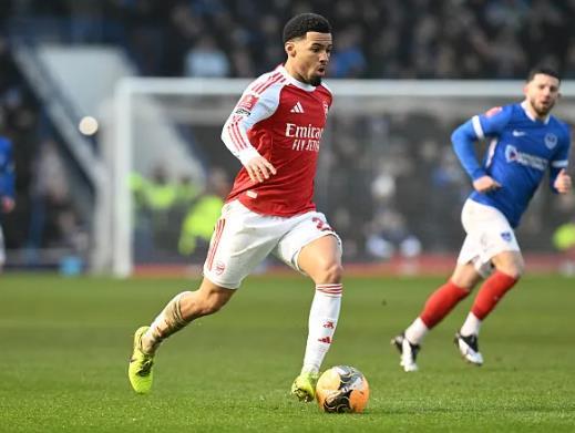 Arsenal dua ra quyet dinh ve viec cho muon Ethan Nwaneri.