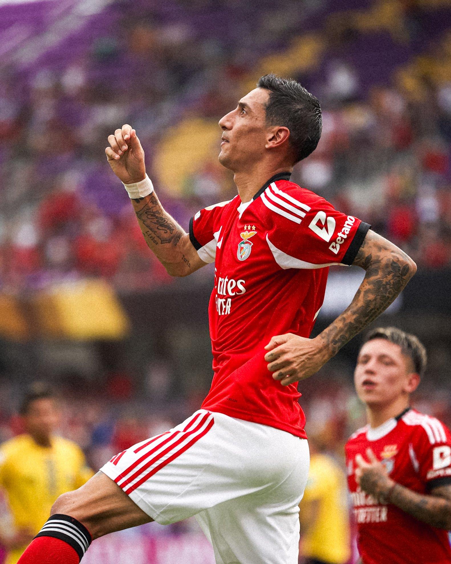 Tuyển chọn cầu thủ Leisu Club World Cup: Messi ghi bàn thắng quyết định từ cú đá phạt, Kane và Gundogan mỗi người kiến tạo 2 bàn, ai là MVP của vòng 2? Tuyển chọn cầu thủ Leisu Club World Cup: Messi ghi bàn thắng quyết định từ cú đá phạt, Kane và Gundogan mỗi người kiến tạo 2 bàn, ai là MVP của vòng 2?