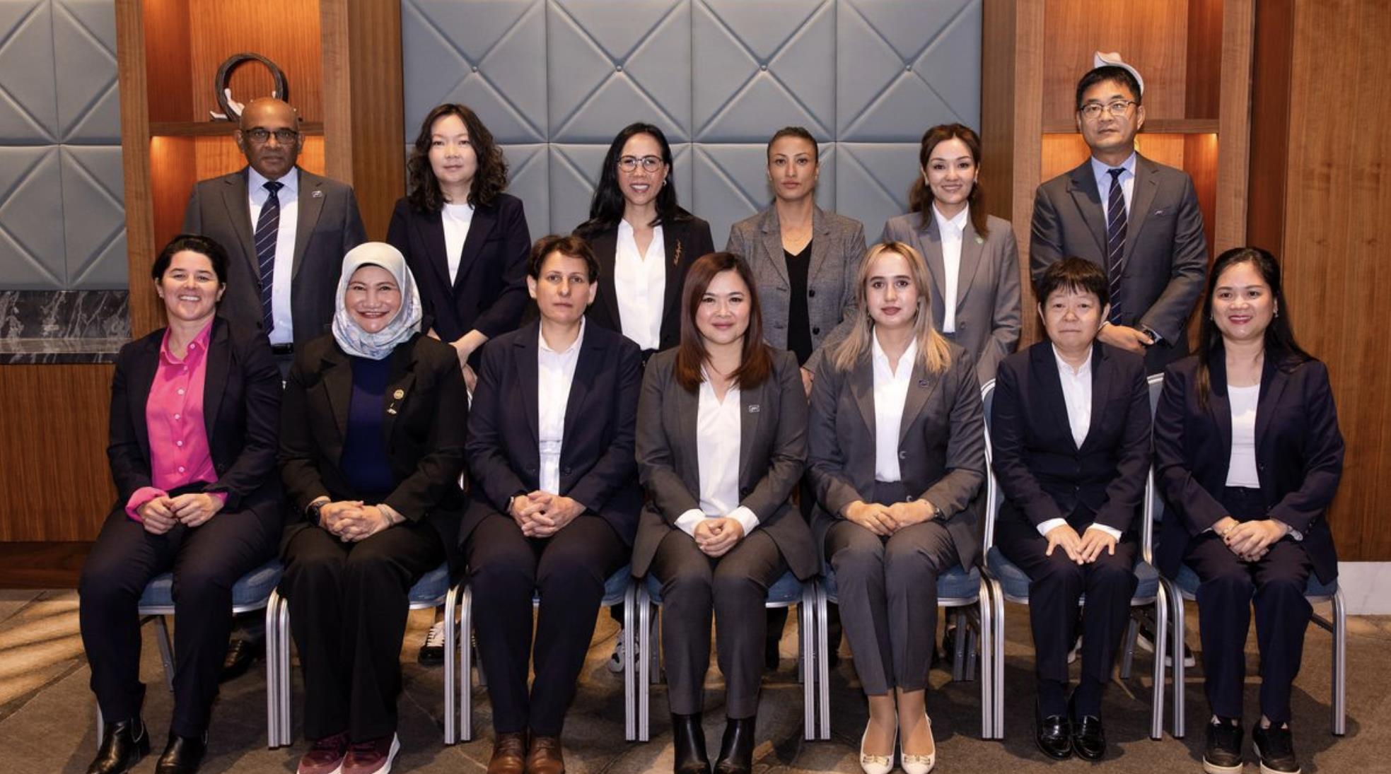 Quan chức AFC: Nhà vô địch Giải vô địch bóng đá nữ châu Á trong hai mùa giải tới sẽ tự động đủ điều kiện tham dự mùa giải tiếp theo Quan chức AFC: Nhà vô địch Giải vô địch bóng đá nữ châu Á trong hai mùa giải tới sẽ tự động đủ điều kiện tham dự mùa giải tiếp theo