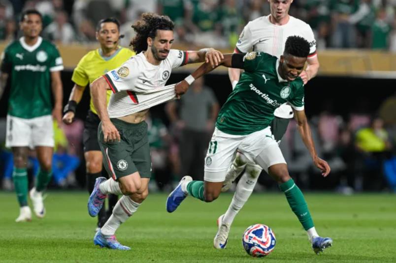 Estevan: Xung đột với Kuku là một phần của trò chơi. Tôi hy vọng anh ấy có thể giúp tôi nhiều hơn trong tương lai. Estevan: Xung đột với Kuku là một phần của trò chơi. Tôi hy vọng anh ấy có thể giúp tôi nhiều hơn trong tương lai.