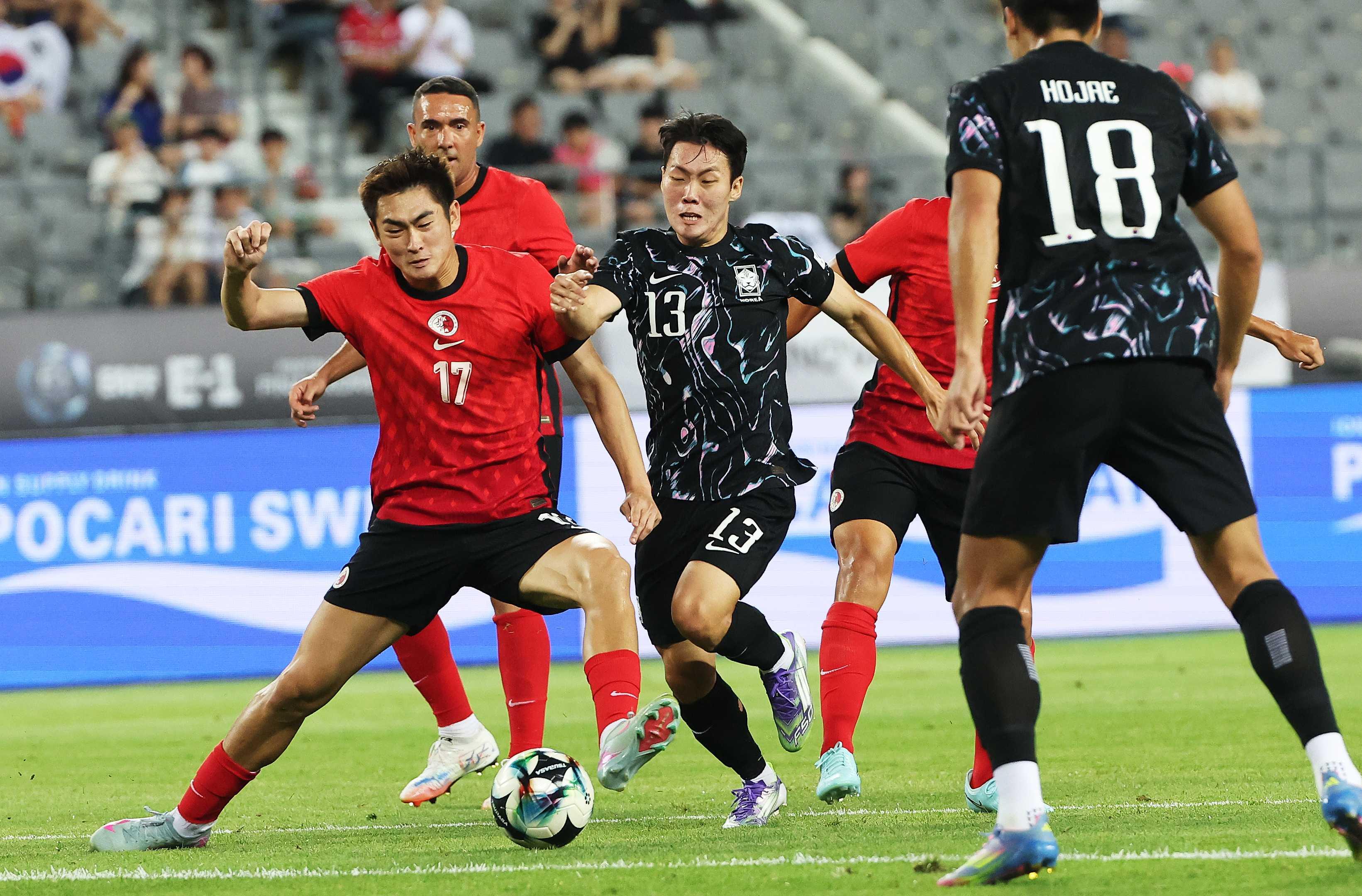 Chính thức: Trần Cẩm Nghi trở lại Thân Hoa sớm hơn dự kiến và sẽ vắng mặt trong trận đấu với đội tuyển quốc gia. Quyết định này không phải là tạm thời. Chính thức: Trần Cẩm Nghi trở lại Thân Hoa sớm hơn dự kiến và sẽ vắng mặt trong trận đấu với đội tuyển quốc gia. Quyết định này không phải là tạm thời.