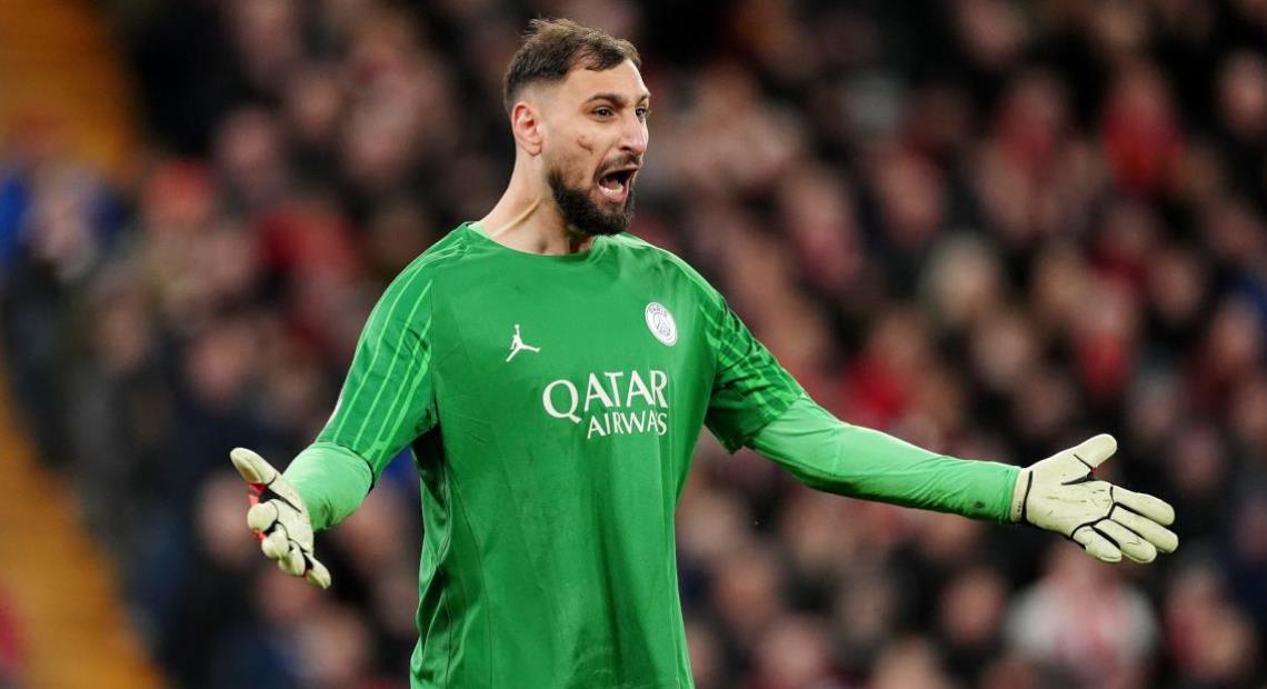 Truyền thông Pháp: Galatasaray quan tâm đến việc ký hợp đồng với Donnarumma và có kế hoạch trả cho thủ môn người Ý mức lương cực cao Truyền thông Pháp: Galatasaray quan tâm đến việc ký hợp đồng với Donnarumma và có kế hoạch trả cho thủ môn người Ý mức lương cực cao