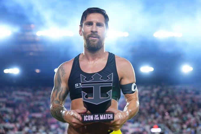 Xứng đáng! Messi được vinh danh là cầu thủ xuất sắc nhất trận đấu trong chiến thắng 2-1 của Miami trước Nashville Xứng đáng! Messi được vinh danh là cầu thủ xuất sắc nhất trận đấu trong chiến thắng 2-1 của Miami trước Nashville