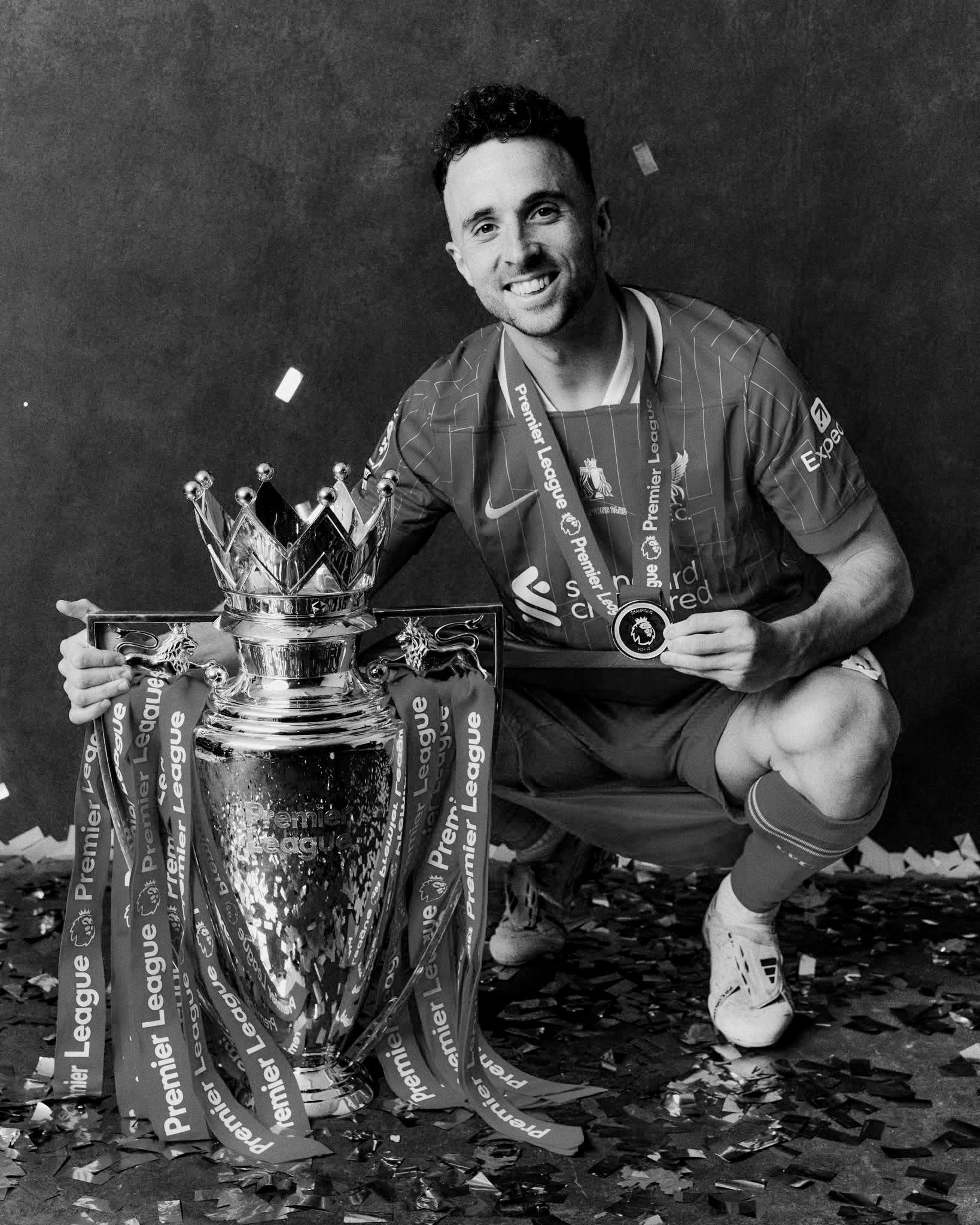 Mourinho: Cái chết của Jota là một thảm kịch lớn và không công bằng với một cầu thủ trẻ và đầy triển vọng như vậy Mourinho: Cái chết của Jota là một thảm kịch lớn và không công bằng với một cầu thủ trẻ và đầy triển vọng như vậy