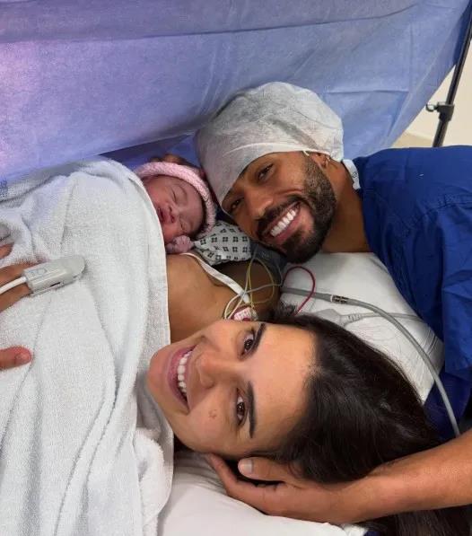 The Sun: Để Cunha kịp tham gia giai đoạn tiền mùa giải của Manchester United, vợ anh đã sinh mổ đứa con trai thứ hai trước The Sun: Để Cunha kịp tham gia giai đoạn tiền mùa giải của Manchester United, vợ anh đã sinh mổ đứa con trai thứ hai trước