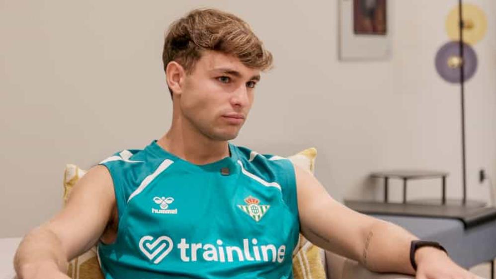 Hậu vệ Betis: Thi đấu với Anthony giúp tôi chơi dễ dàng hơn, tôi chỉ cần chuyền bóng và để phần còn lại cho anh ấy Hậu vệ Betis: Thi đấu với Anthony giúp tôi chơi dễ dàng hơn, tôi chỉ cần chuyền bóng và để phần còn lại cho anh ấy