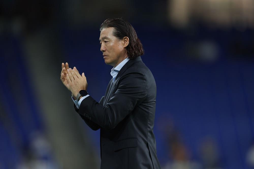 Huấn luyện viên Kim Pan-kun của Ulsan HD bị sa thải sau 10 trận liên tiếp không thắng Huấn luyện viên Kim Pan-kun của Ulsan HD bị sa thải sau 10 trận liên tiếp không thắng