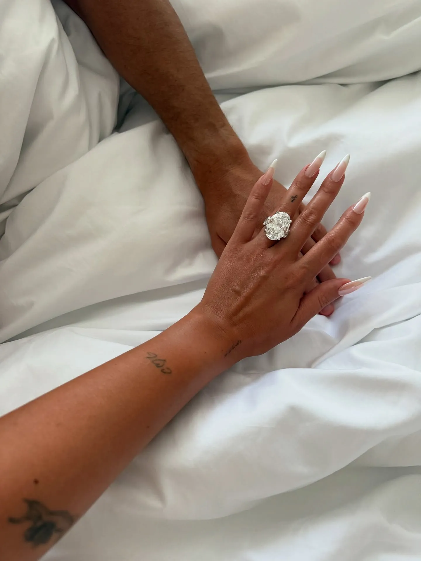 Nhìn lại mối quan hệ chín năm của Cristiano Ronaldo và Georgina: tình yêu sét đánh và cùng nhau trải qua những thăng trầm Nhìn lại mối quan hệ chín năm của Cristiano Ronaldo và Georgina: tình yêu sét đánh và cùng nhau trải qua những thăng trầm