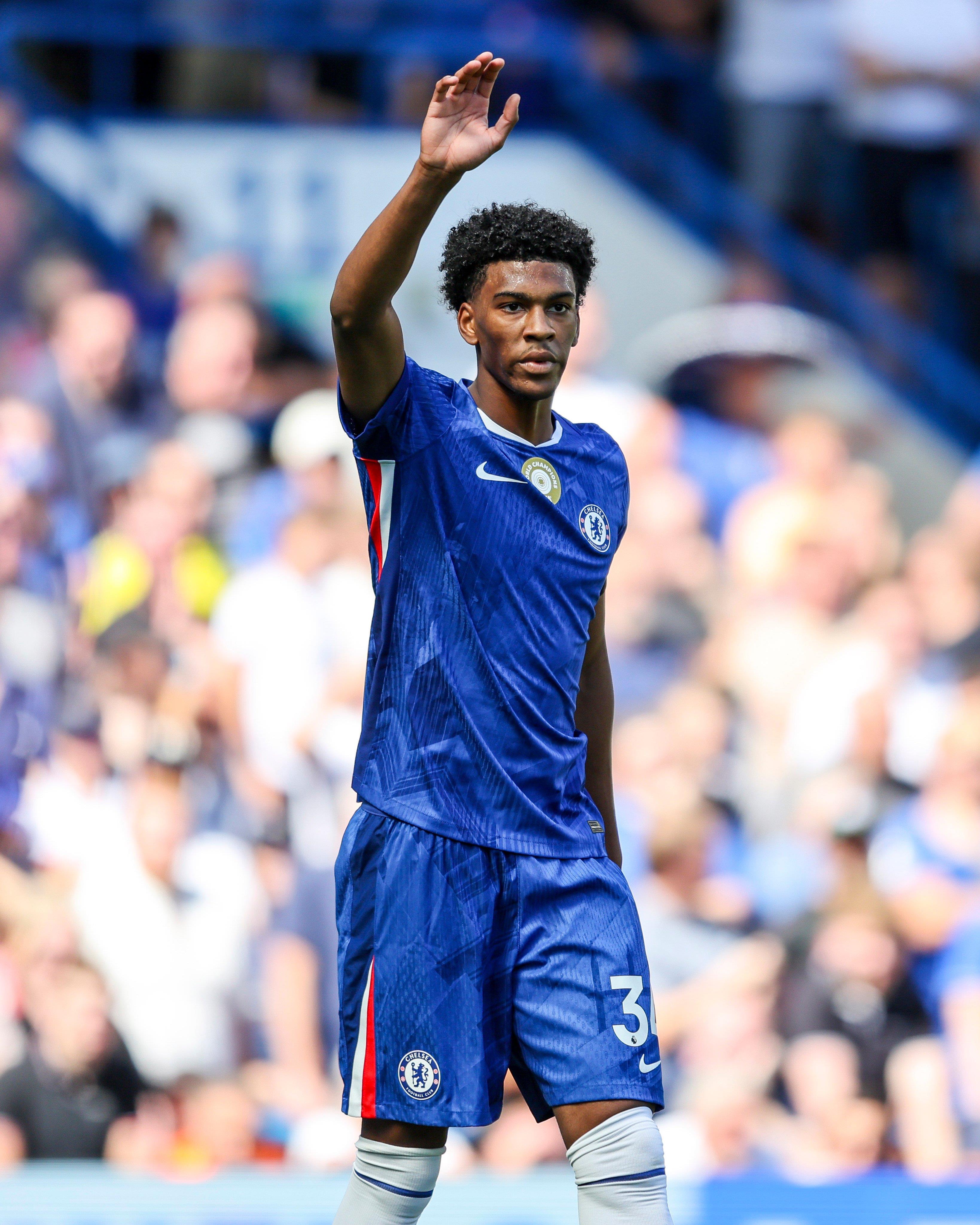 Truyền thông Anh: Acheampong dự kiến sẽ tiếp tục hợp tác với Chalobah, Adarabioyo có thể trở lại Truyền thông Anh: Acheampong dự kiến sẽ tiếp tục hợp tác với Chalobah, Adarabioyo có thể trở lại