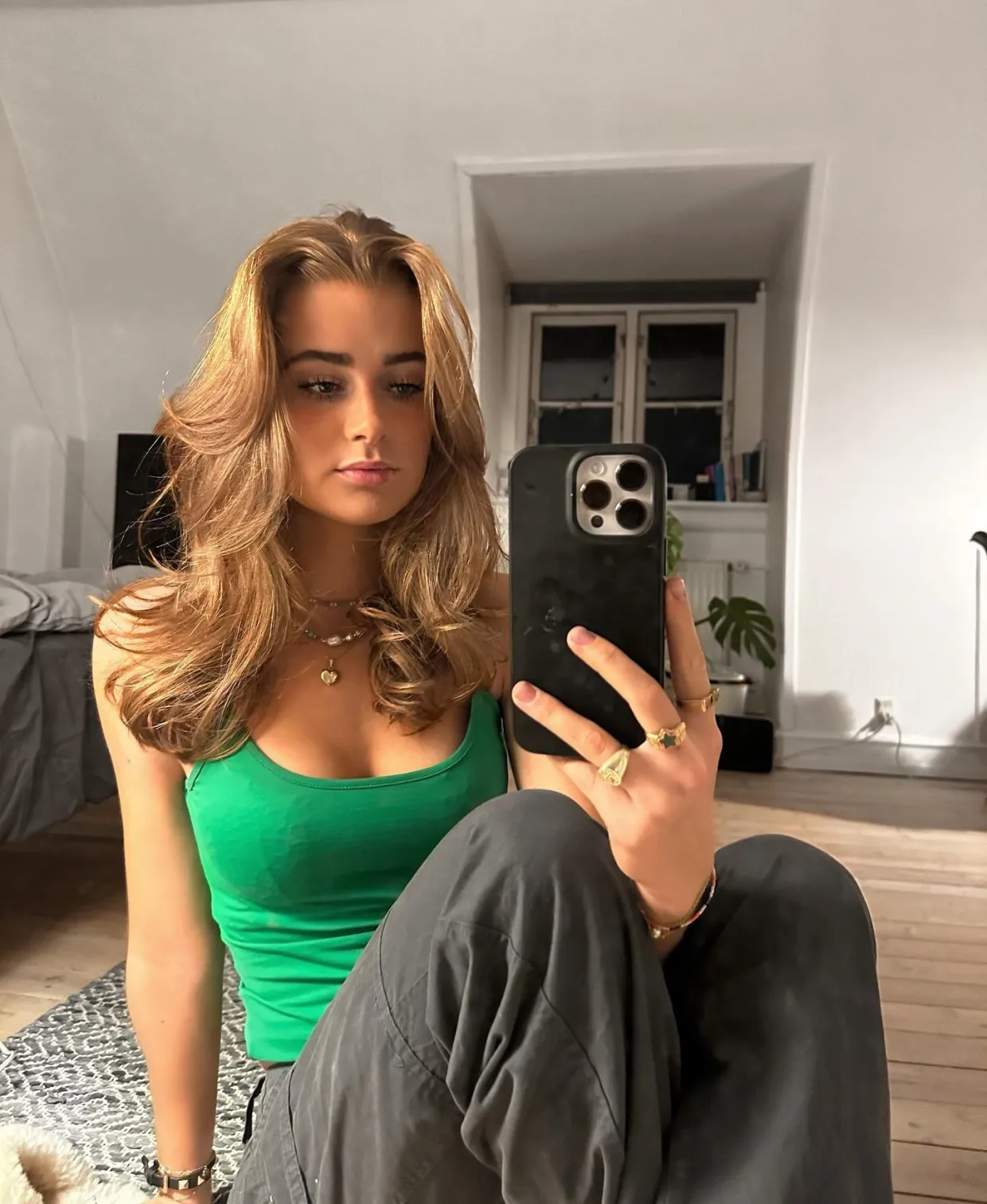 Nhìn lại những nữ thần thể thao: Các ngôi sao Ngoại hạng Anh chuyển đến câu lạc bộ mới và một nhóm những người vợ tuyệt đẹp nói lời tạm biệt Nhìn lại những nữ thần thể thao: Các ngôi sao Ngoại hạng Anh chuyển đến câu lạc bộ mới và một nhóm những người vợ tuyệt đẹp nói lời tạm biệt